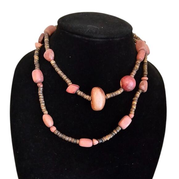 Vintage Mid Century Artist Made Single Strand Wooden Beaded necklace Pink Brown - Picture 1 of 5